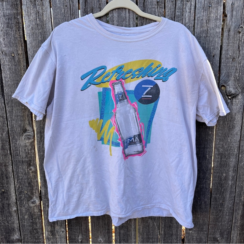 Retro refreshing zima graphic tshirt